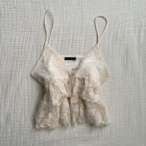Zara Tops - boho cream ruffled lace cami top